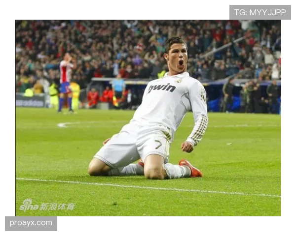 C罗经典庆祝动作再现,状态回升引发热议 C罗经典庆祝动作再现,状态回升引发热议