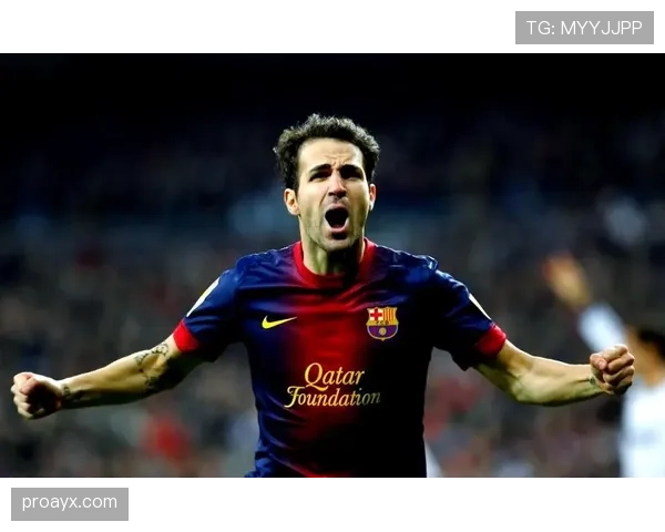 巴萨重建进程表面有序，实则战略方向模糊影响赛季走势